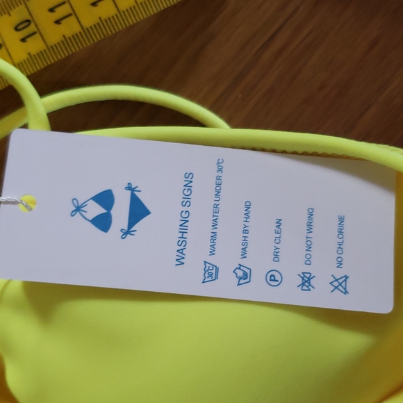 beachsissi Neon Yellow Tankini Swim Top πββοΈ Women's Size Small NWT - Picture 10 of 11